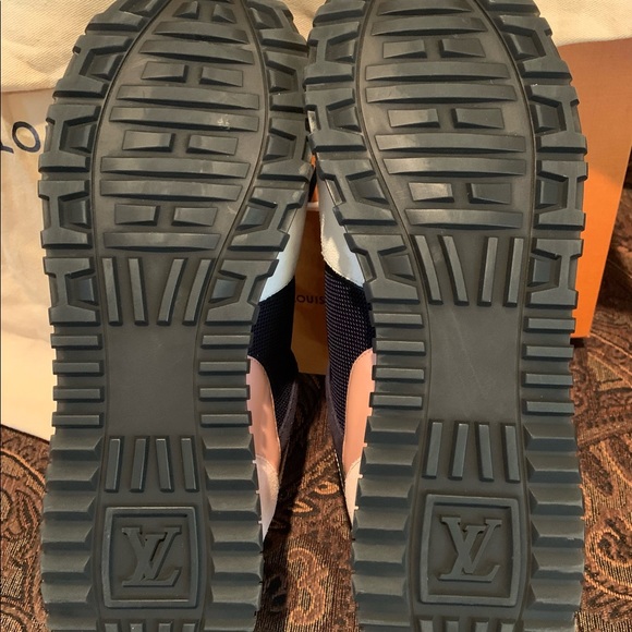 Like New Authentic Louis Vuitton Run Away Sneakers - Picture 11 of 16